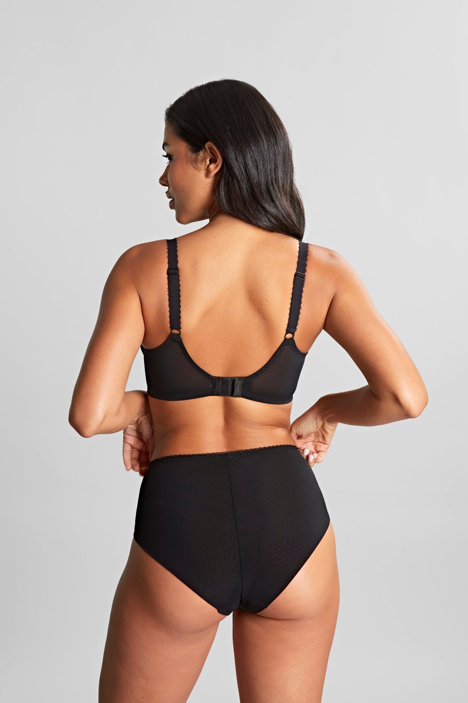 Sutiã Meadow Plunge Preto - Imagem 3